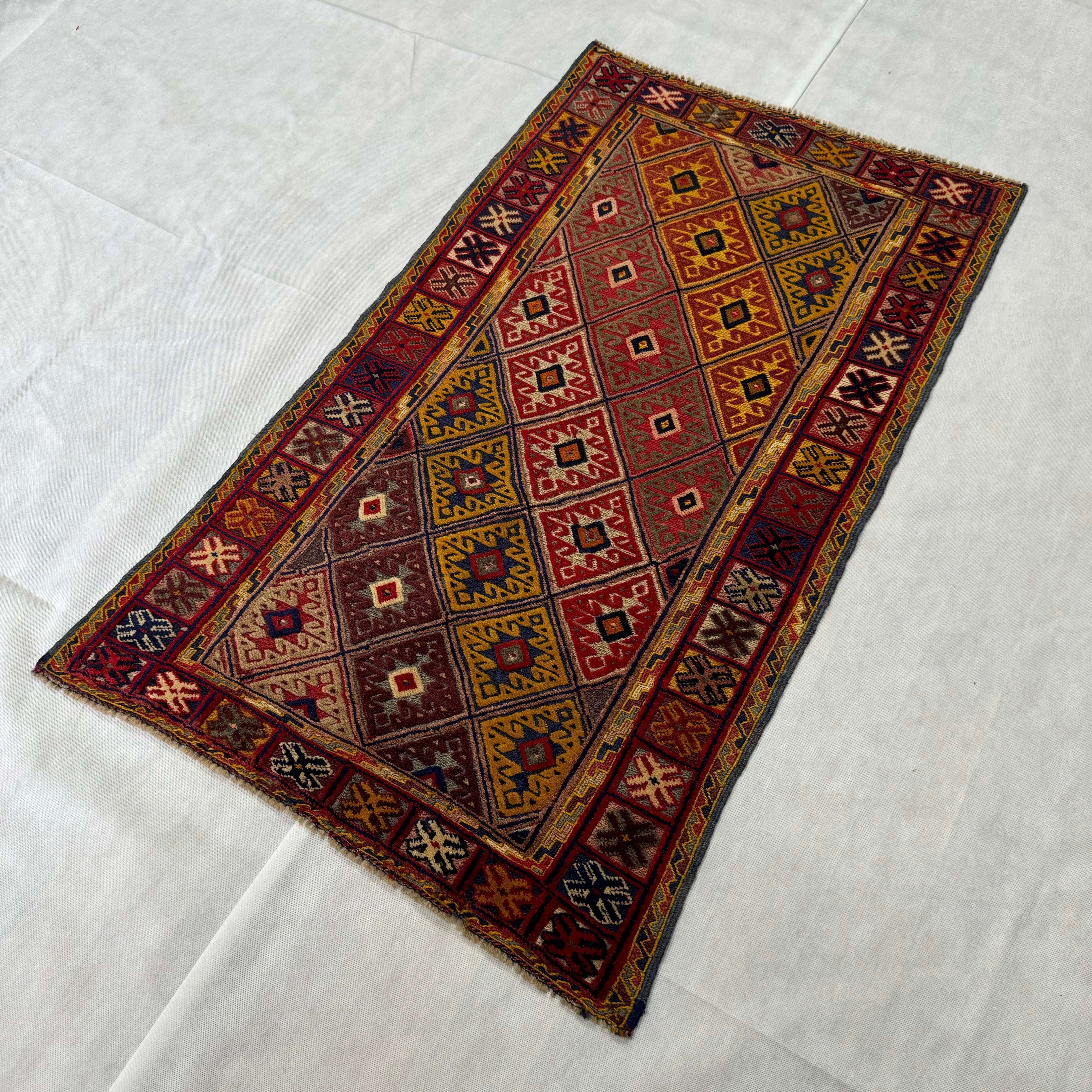 Handmade Afghan wool rug traditional design for living room USA