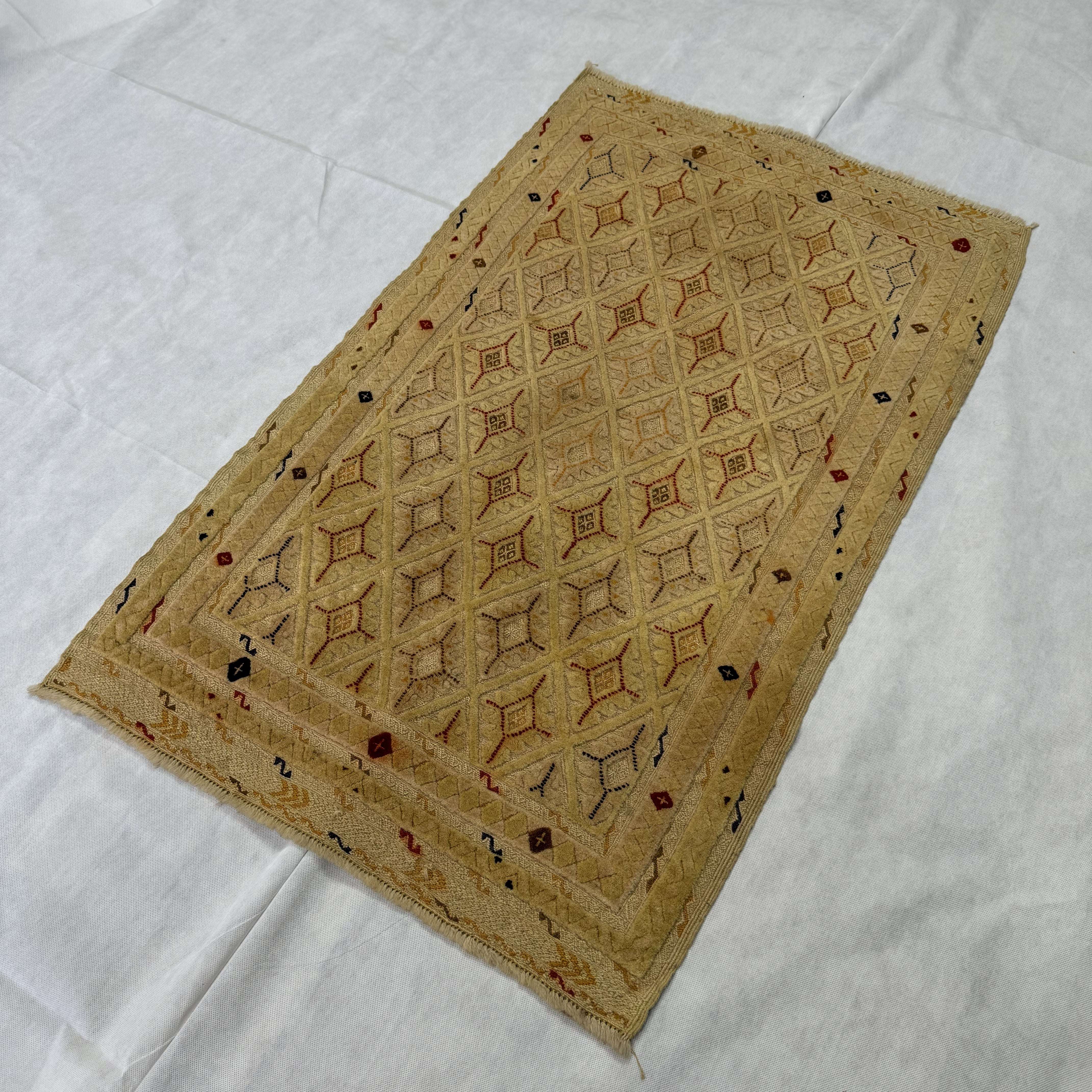 Handmade Afghan wool rug traditional design for living room USA