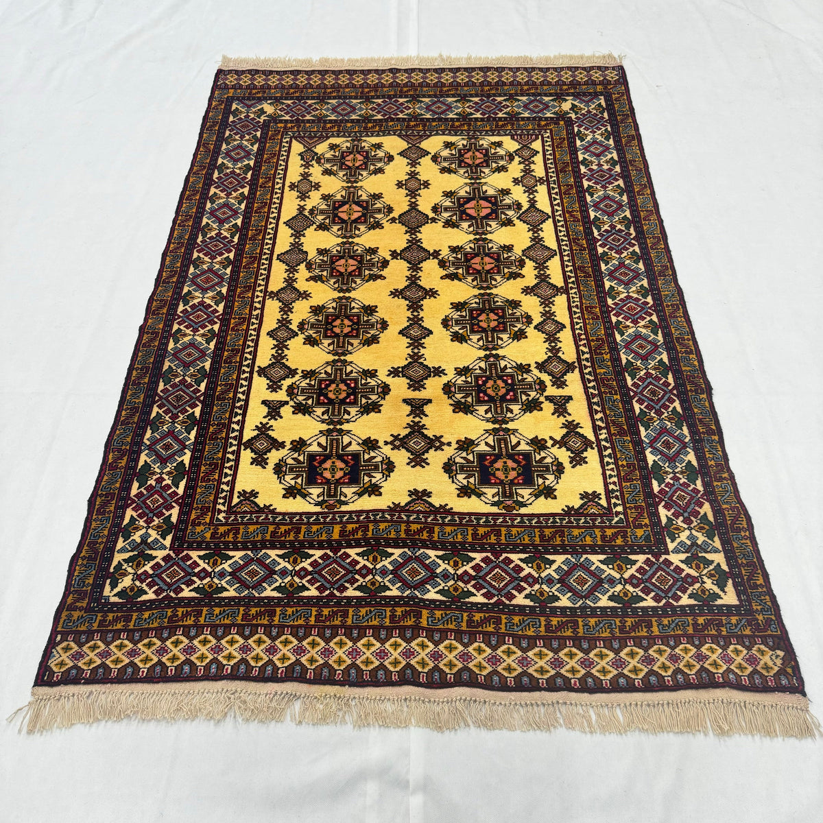 Handmade Wool Rug – Baluchi Aqsi – 4 ft x 6 ft – Yellow & Red – photo 2