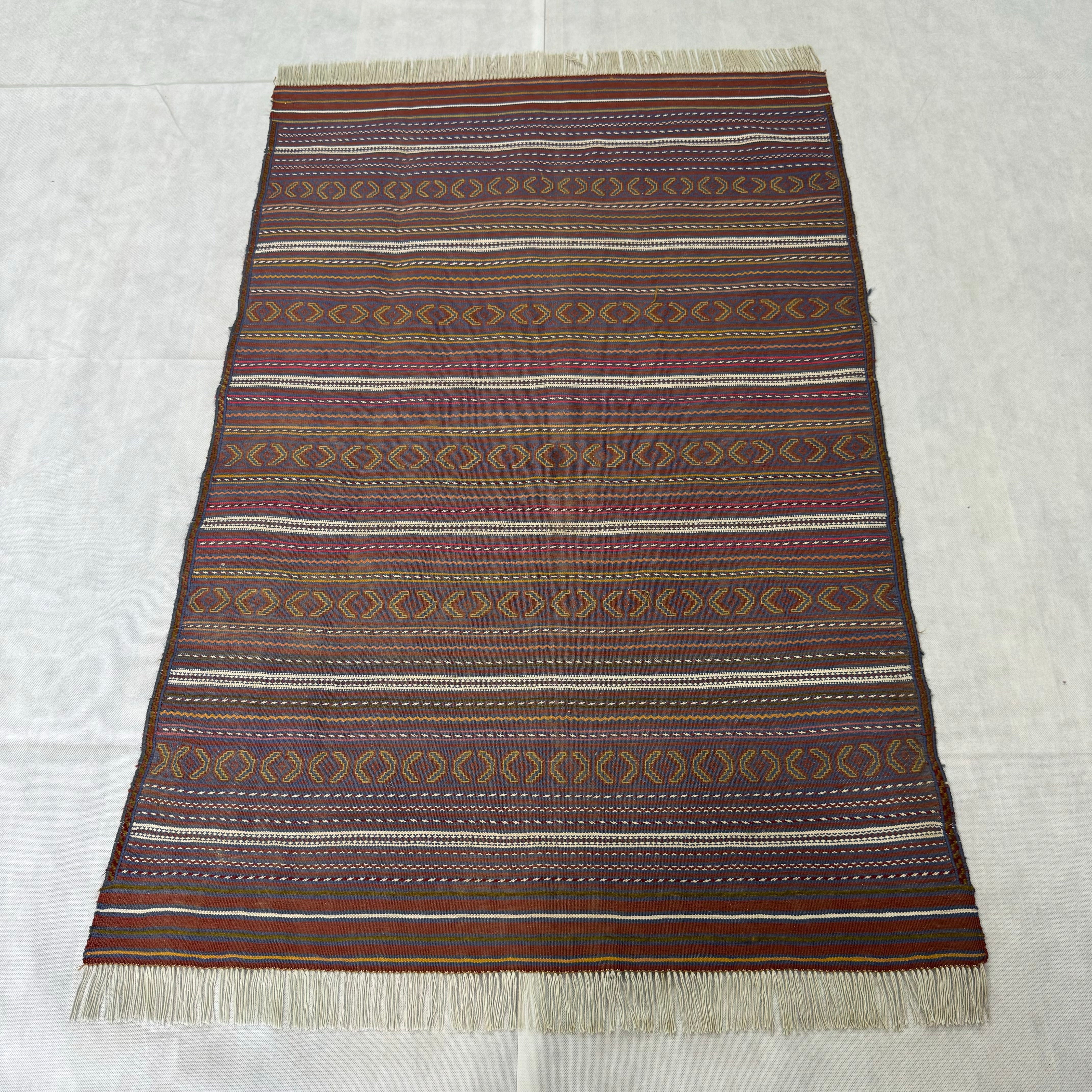 Handmade Afghan wool rug traditional design for living room USA