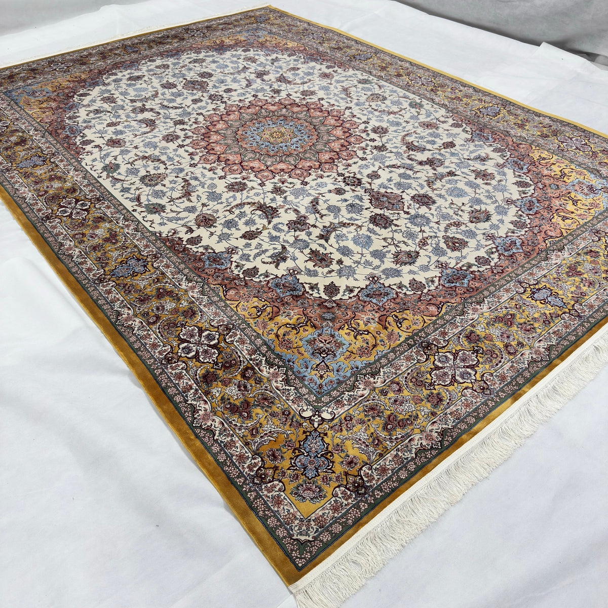 CMO Paris Silk Rug – Floral Rosette Medallion – 8 ft x 11 ft – Ivory & Rose – photo 2
