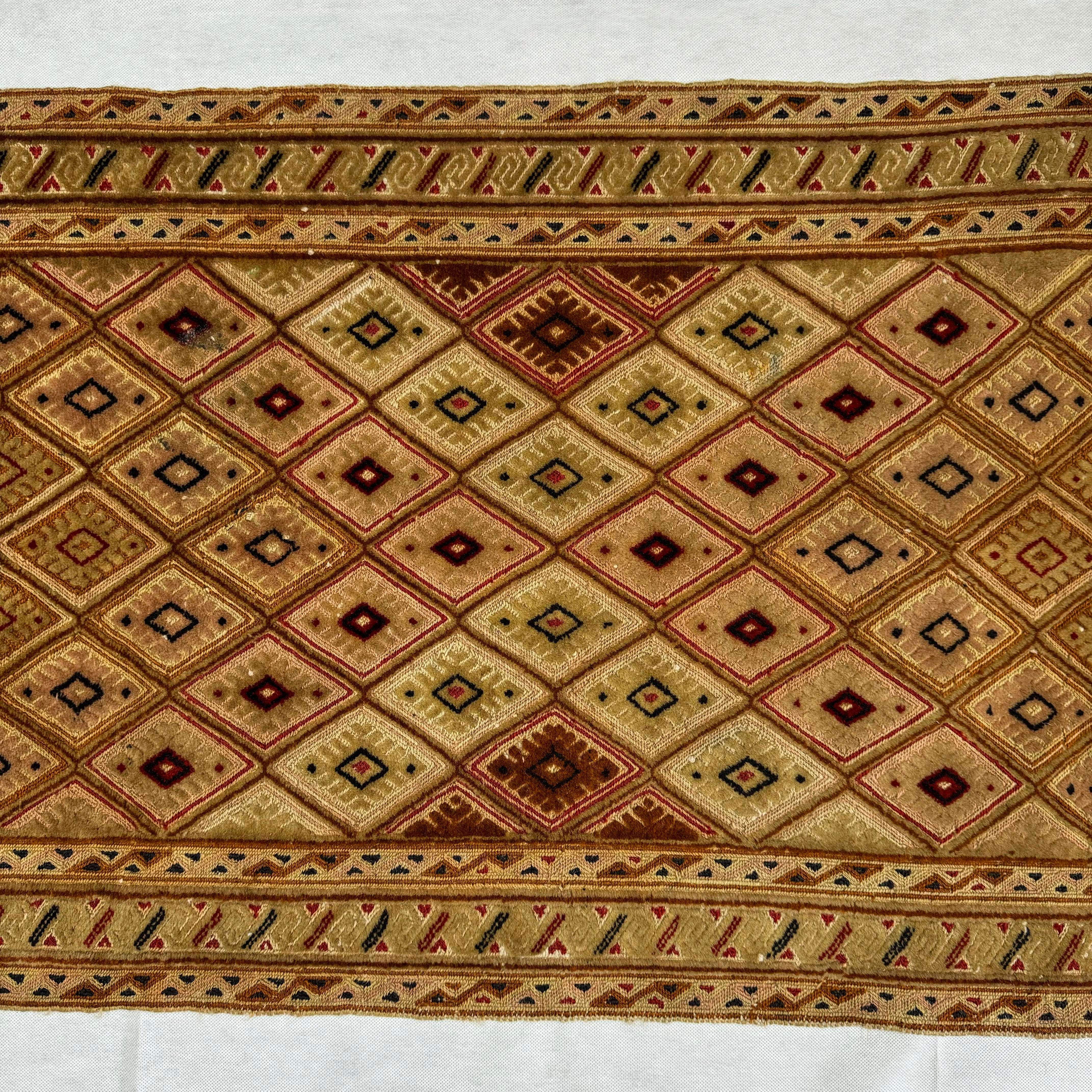 Handmade Afghan wool rug  traditional design for living room USA