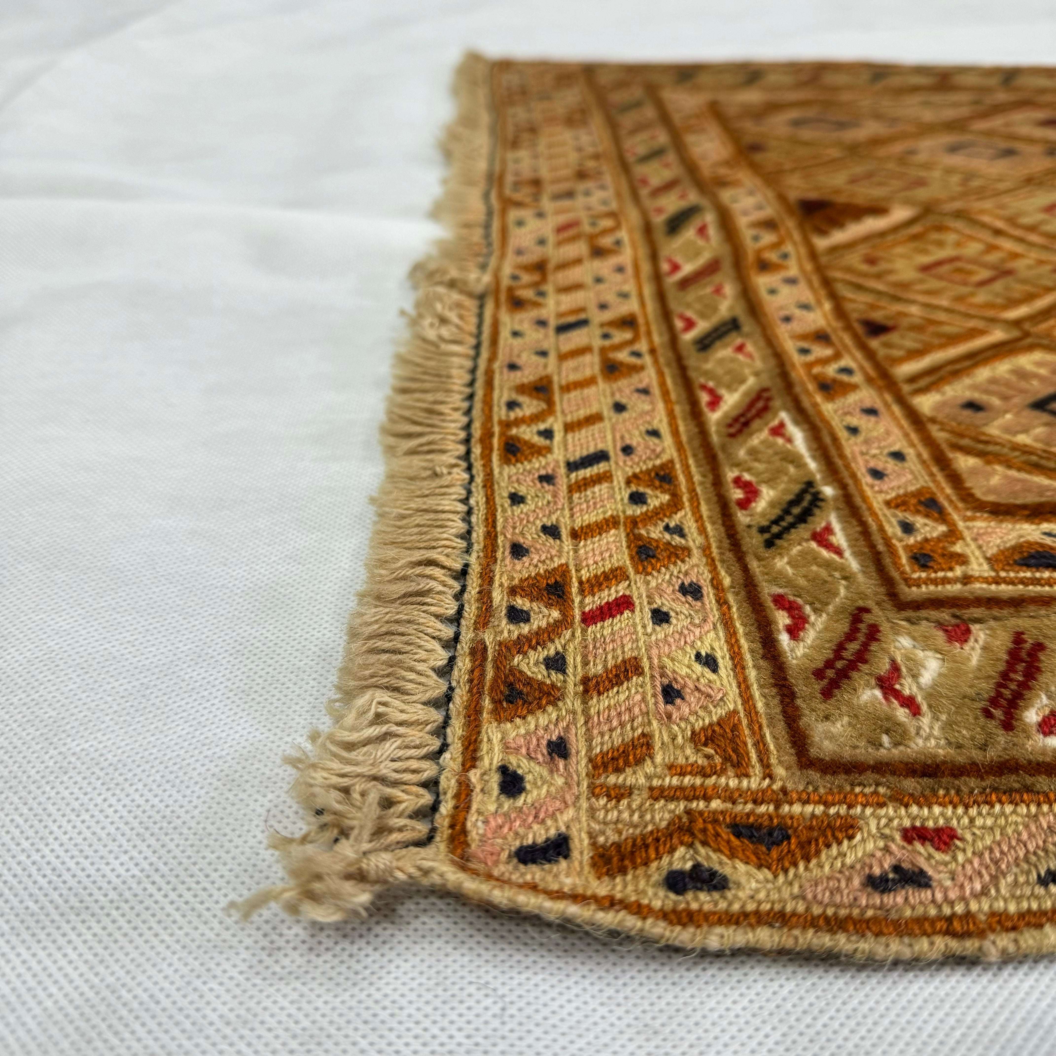 Handmade Afghan wool rug  traditional design for living room USA