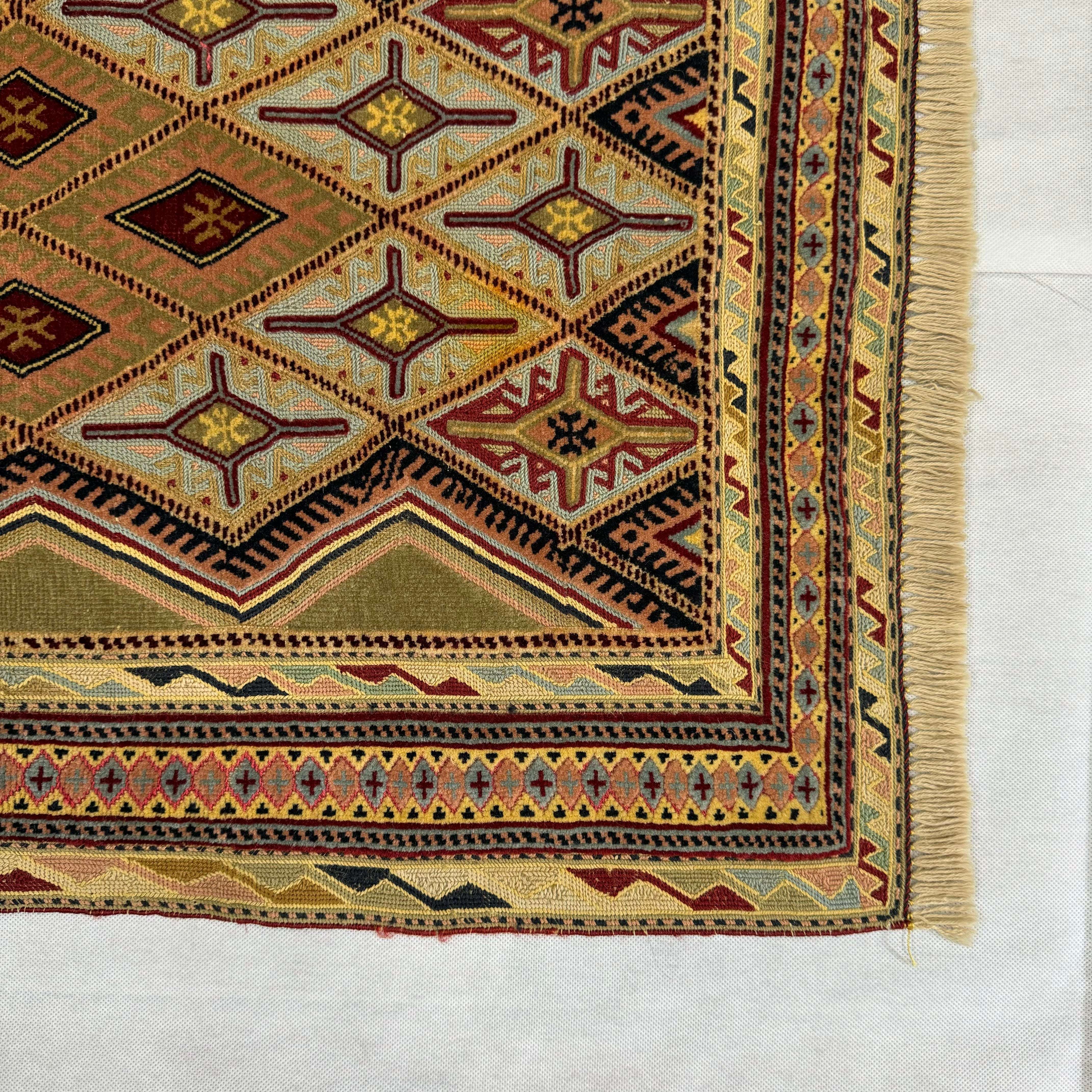 Handmade Afghan wool rug  traditional design for living room USA