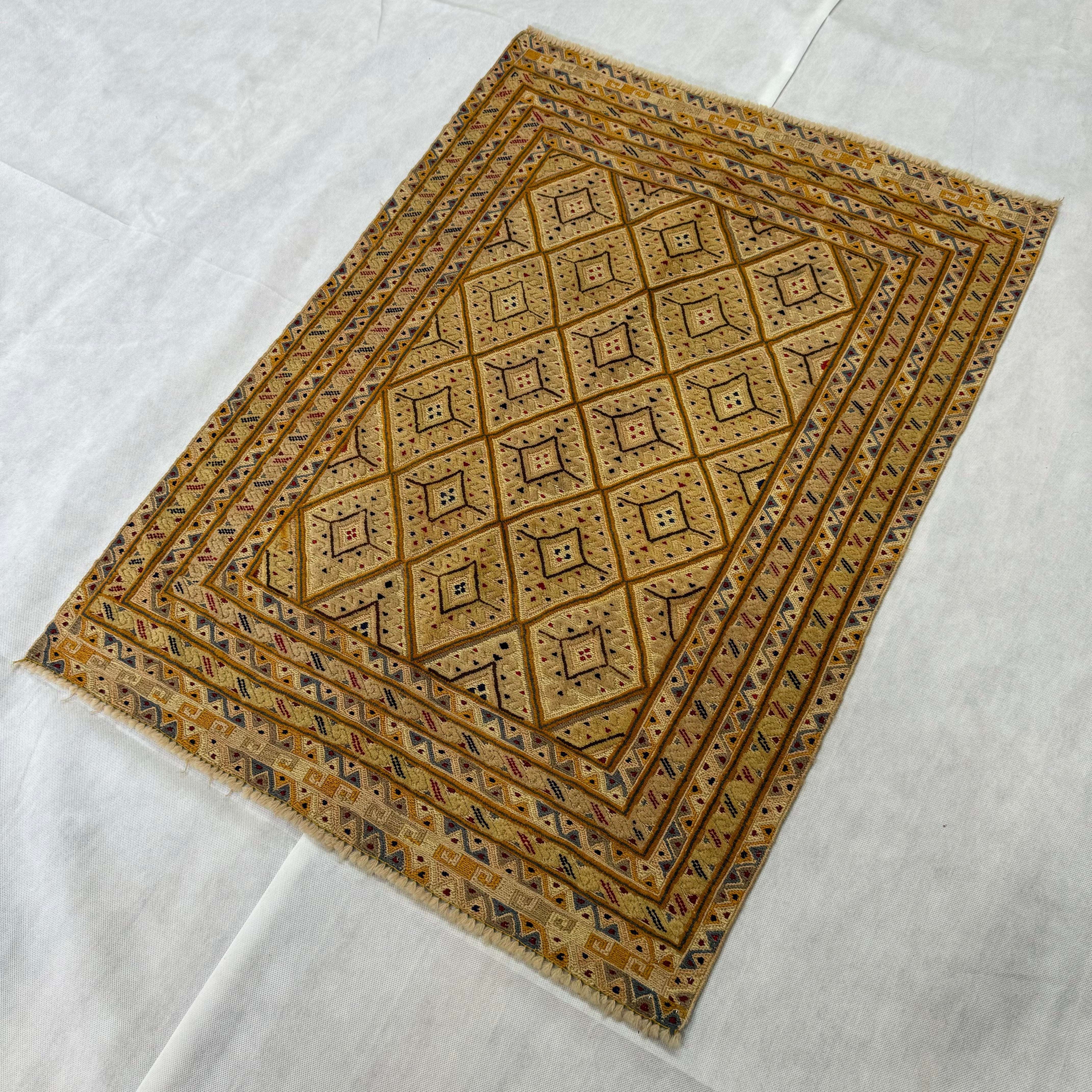 Handmade Afghan wool rug  traditional design for living room USA