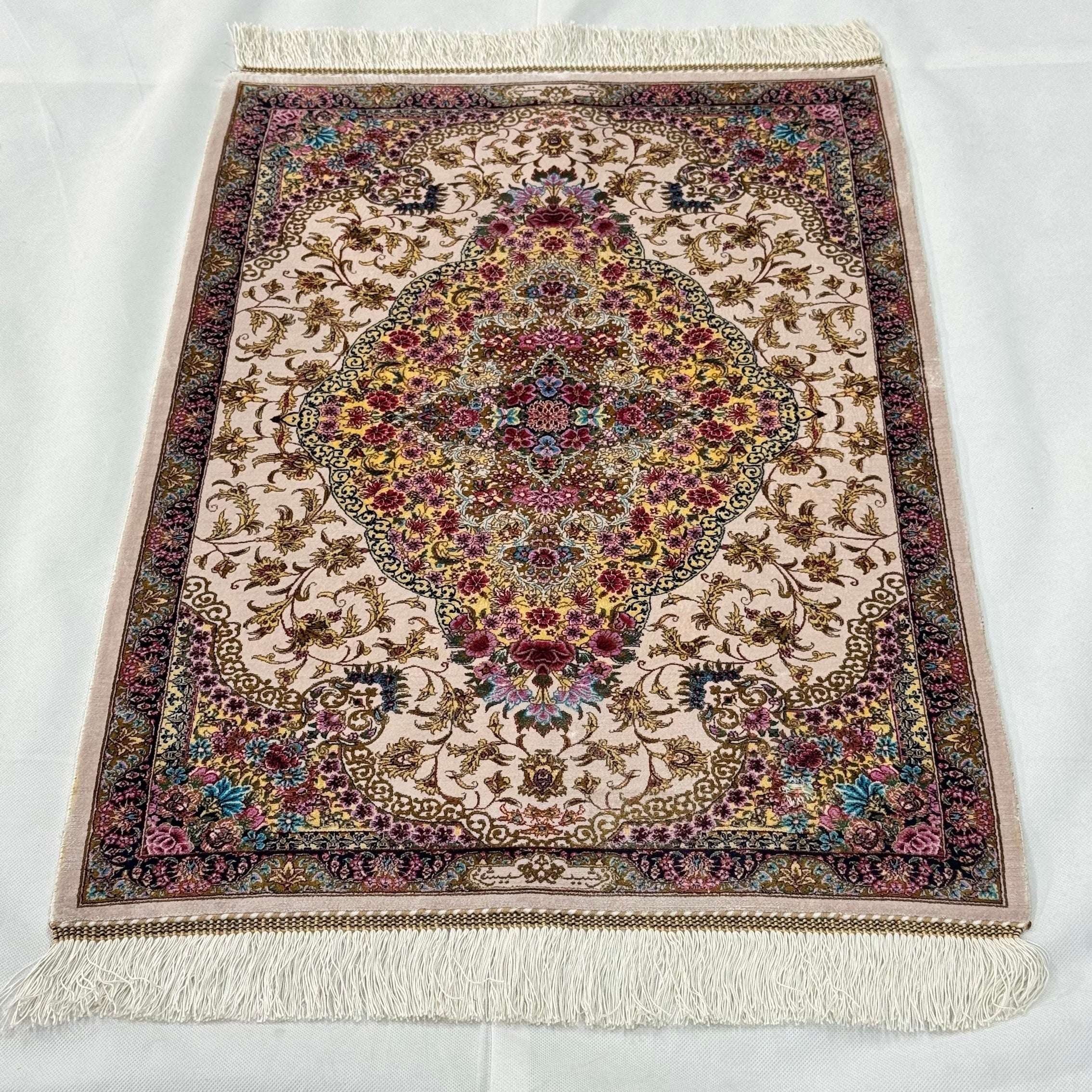 Persian Silk Floral Medallion Rug 2 ft x 3 ft | 1600 Reed Iranian Abresham