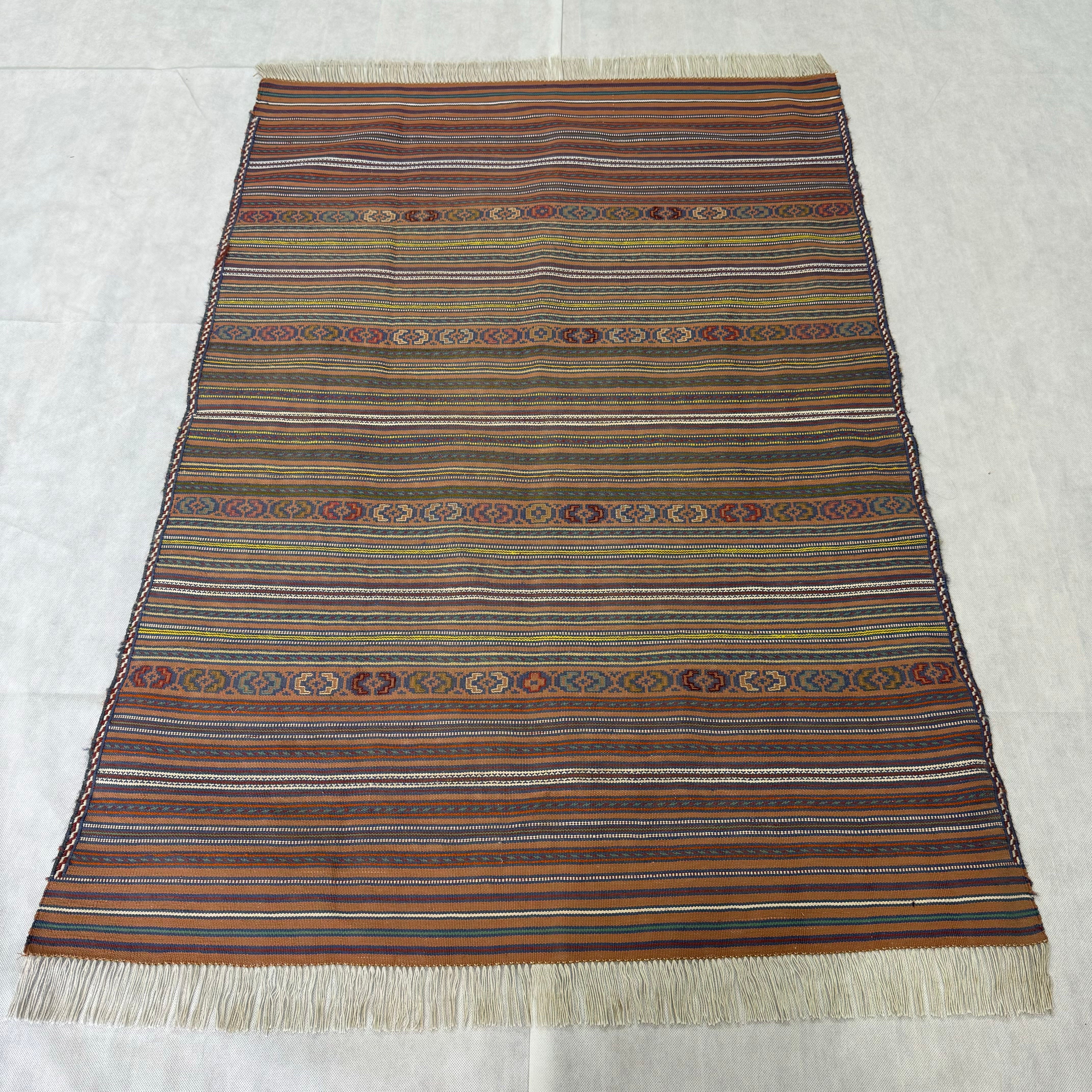 Handmade Afghan wool rug  traditional design for living room USA