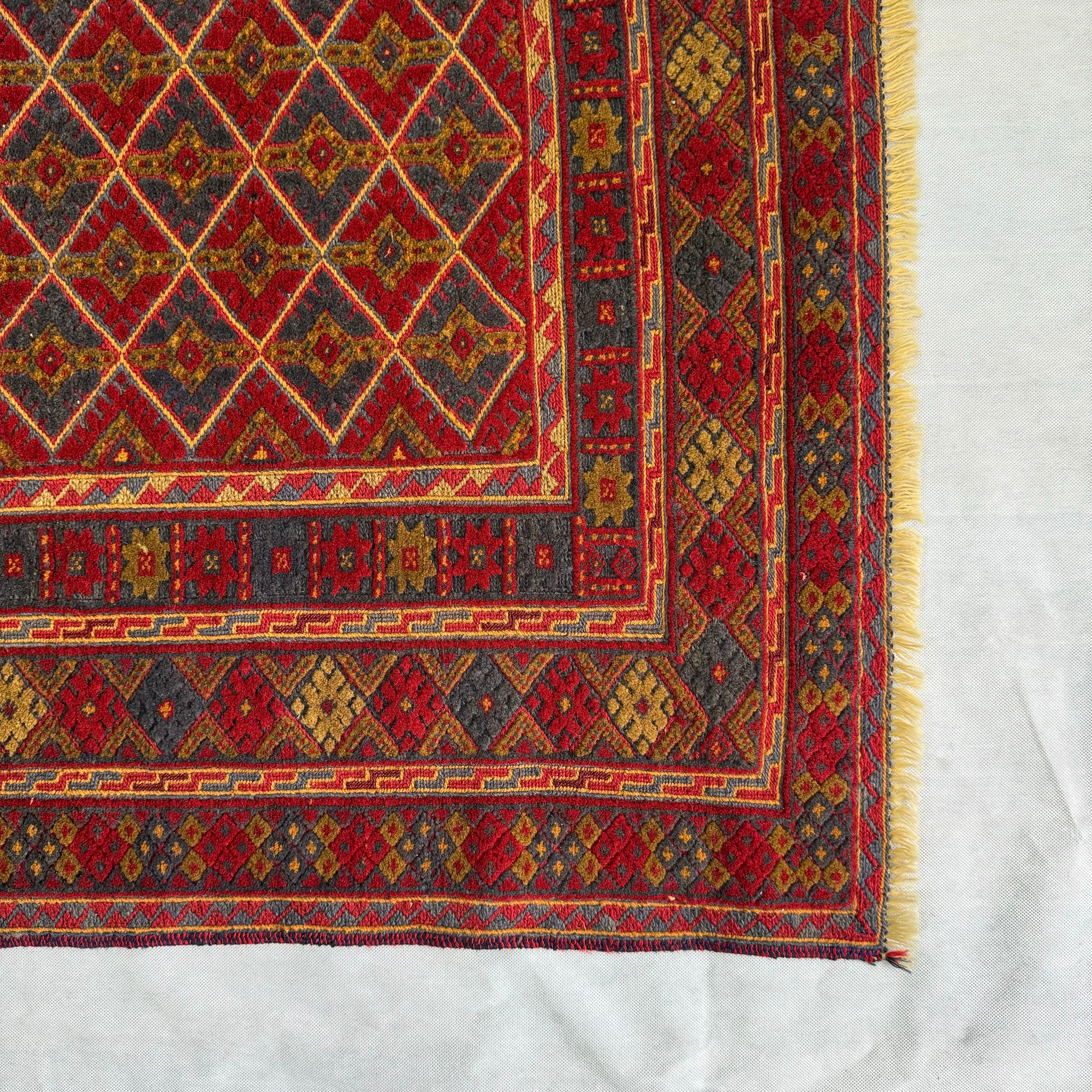 Handmade Afghan wool rug  traditional design for living room USA