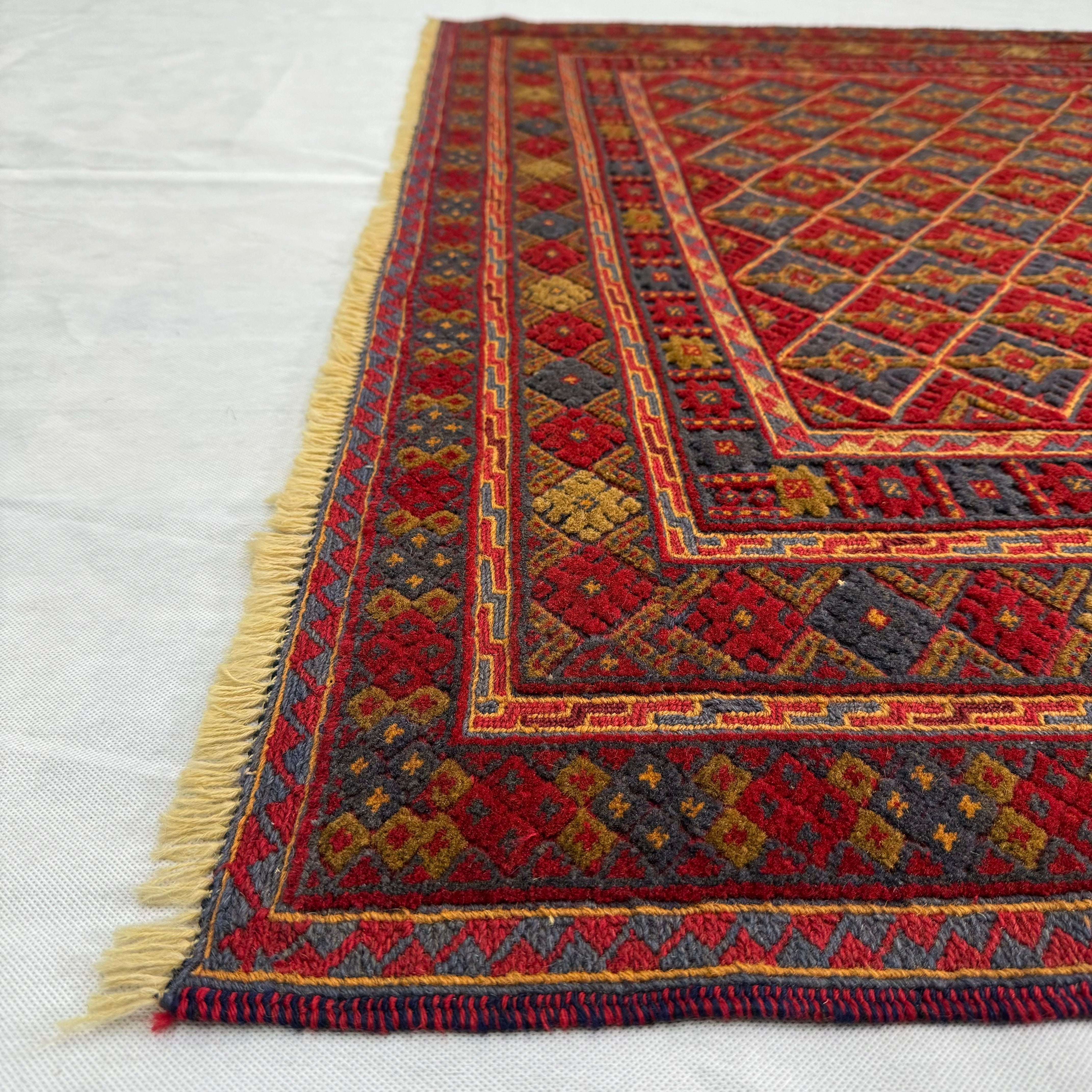 Handmade Afghan wool rug  traditional design for living room USA