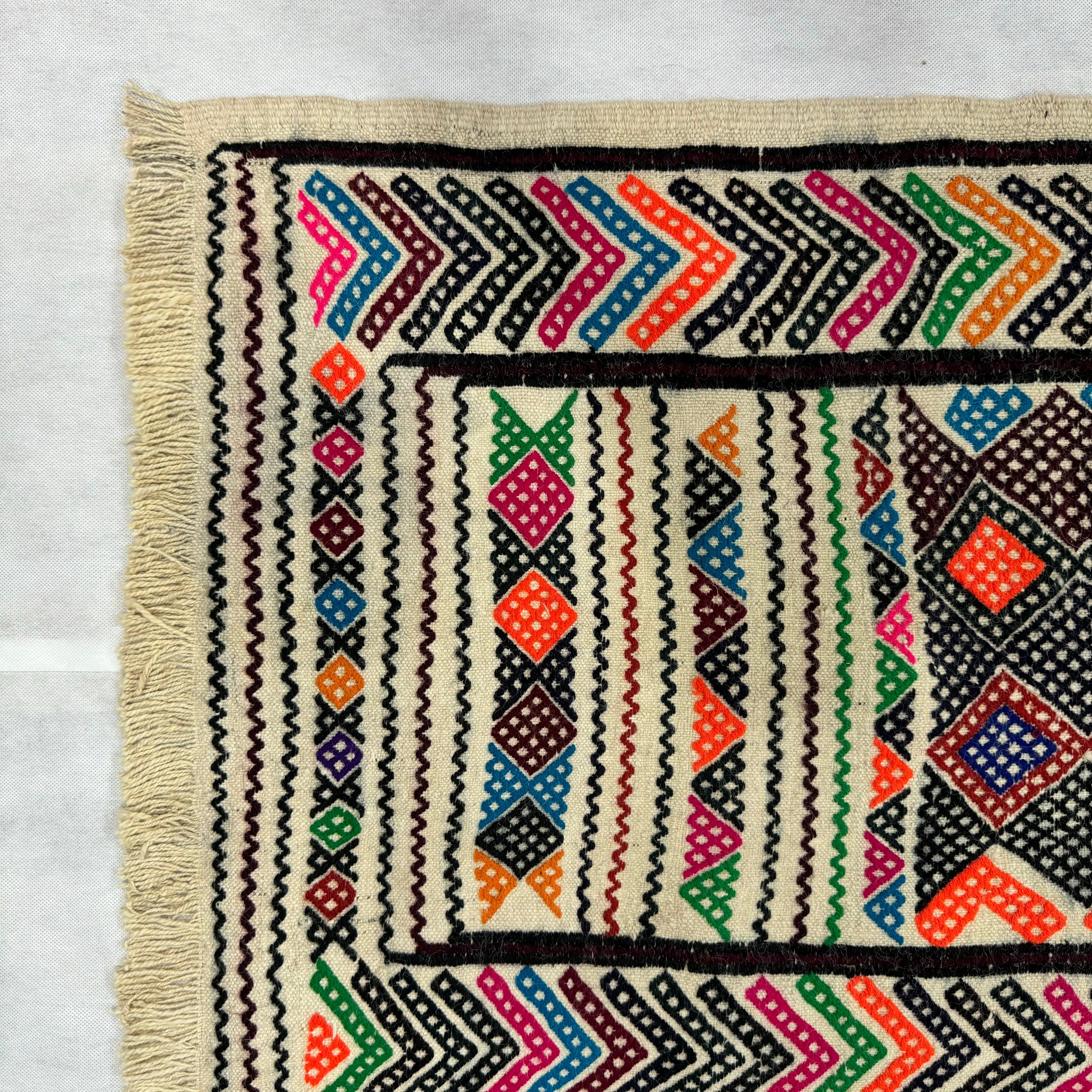 Handmade Afghan wool rug  traditional design for living room USA